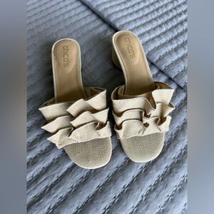 Chico's Whitney Ruffle Slide Sandals 6.5